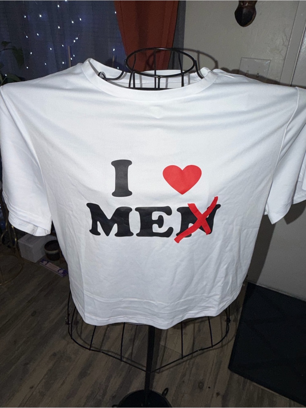 SHEIN White Graphic "I ♥ MEN" Short Sleeve Tee